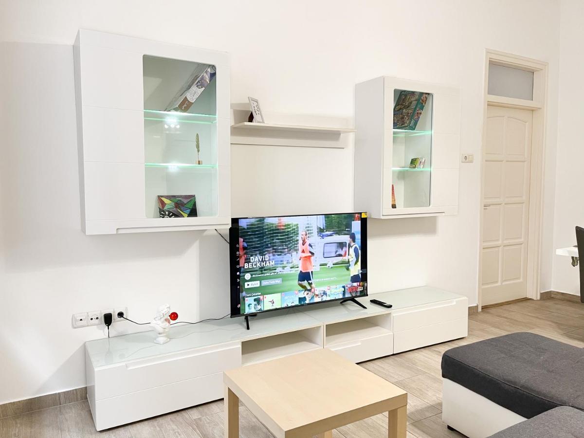 Majestic Residency - 3 Bedrooms Apartment Budapest Esterno foto